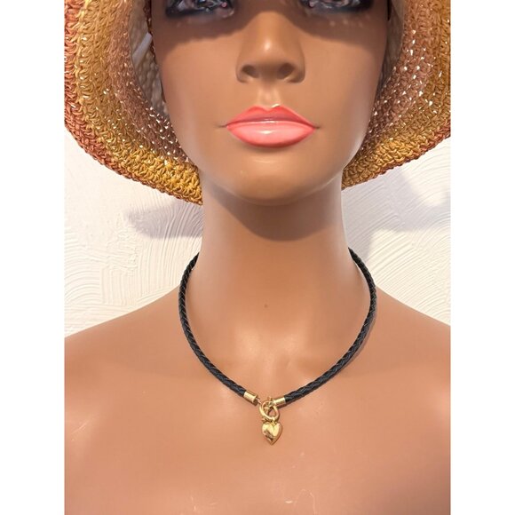 Gorgeous 14K Gold Heart Toggle Genuine Leather Necklace - Picture 6 of 7